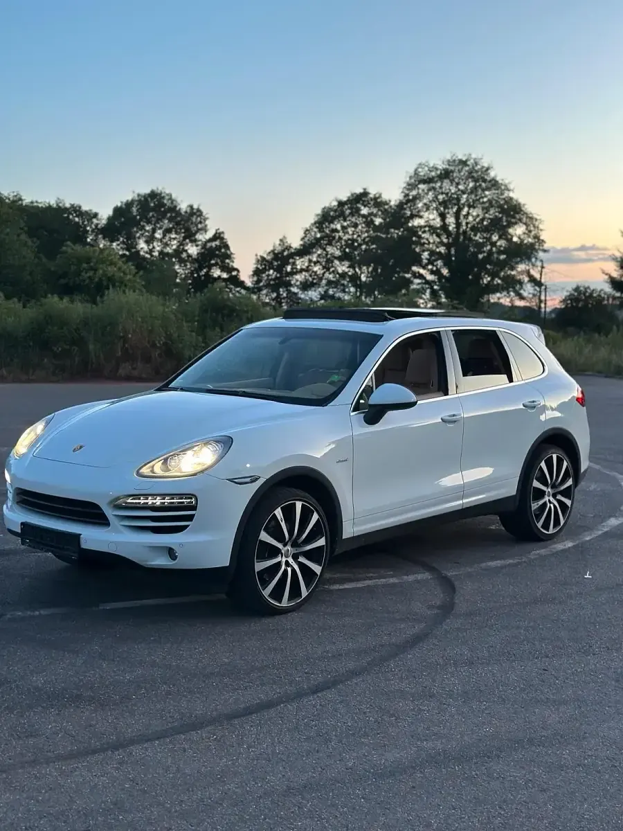 Gebraucht Porsche Cayenne 245 PS (180 kW) 2013 Weiß SUV