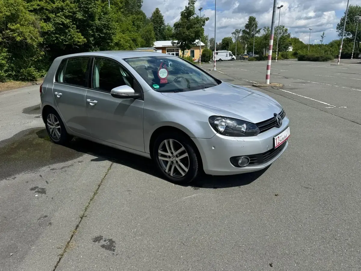 Gebraucht VW Golf VI Comfortline 122 PS (89 kW) 2009 Silber Kleinwagen