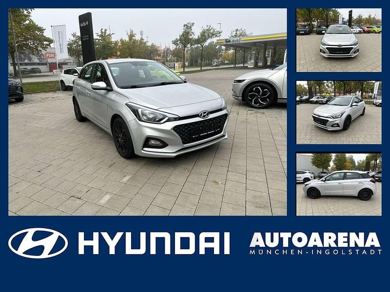 Sleek silver / met Gebraucht 2020 Hyundai i20 Select Limousine | 10.975 € (Guter Preis) - Bild 1/4