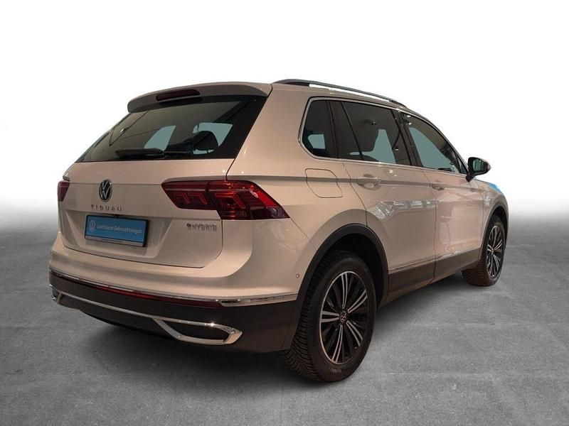 Gebraucht VW Tiguan Elegance 245 PS (180 kW) 2022 Weiß SUV