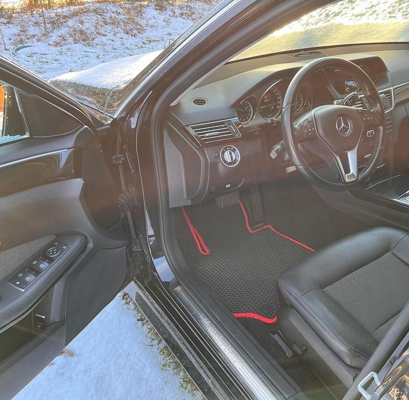 Gebraucht Mercedes E220 Avantgarde 170 PS (125 kW) 2013 Schwarz Kombi