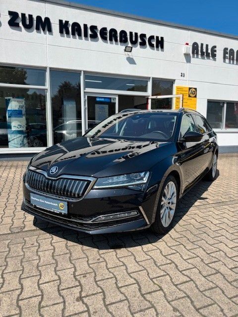 Schwarz Gebraucht 2020 Skoda Superb Style Kombi | 19.499 € (Fairer Preis) - Bild 1/4