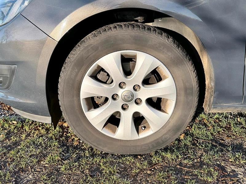 Gebraucht Opel Astra 110 PS (80 kW) 2015 Grau Kombi