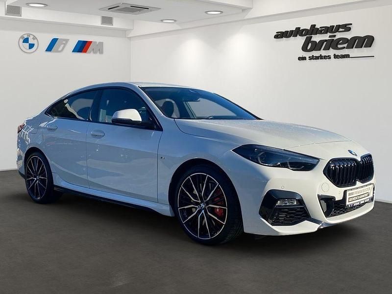 Gebraucht BMW 220 Shadowline 178 PS (130 kW) 2024 Alpinweiß uni Coupé