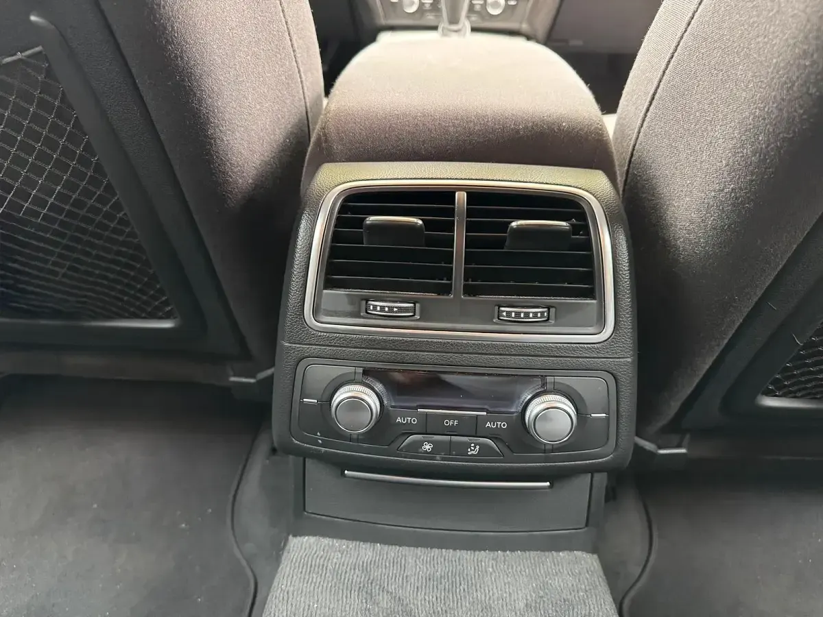 Gebraucht Audi A6 218 PS (160 kW) 2015 Grau Kombi