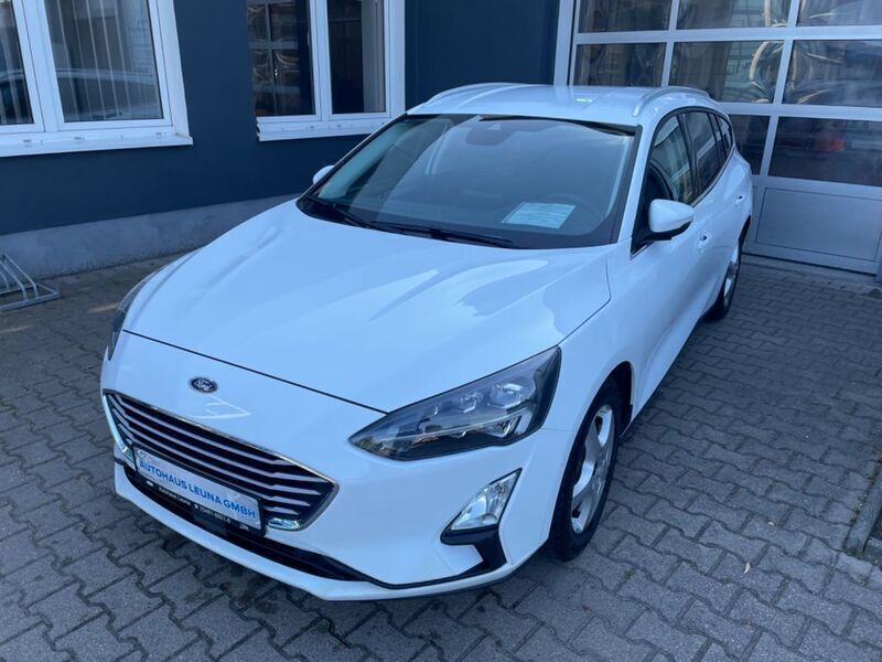Weiß Gebraucht 2021 Ford Focus Kombi | 18.799 € (Fairer Preis) - Bild 1/4