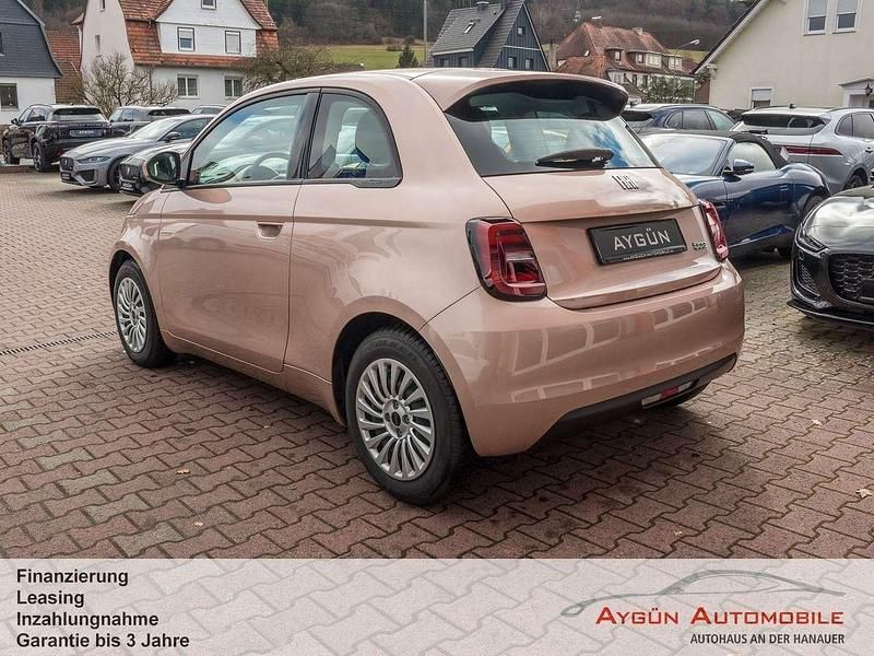 Gebraucht Fiat 500e Basis 86 kW (118 PS) 2023 Gold Limousine