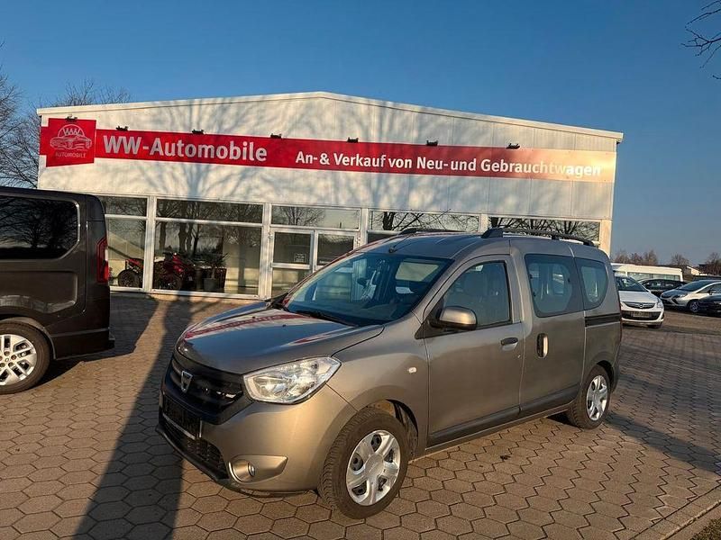 Gebraucht Dacia Dokker Lauréate 90 PS (66 kW) 2013 Gold Van / Kleinbus