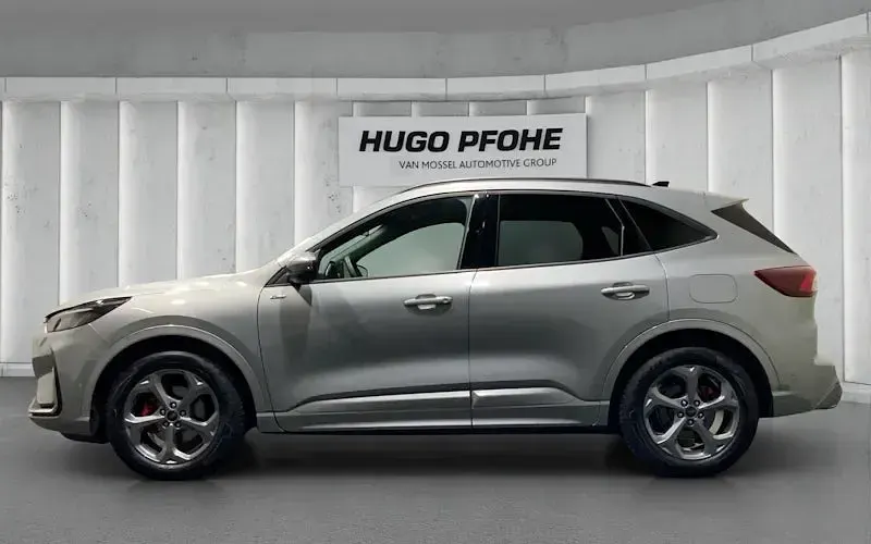 Gebraucht Ford Kuga ST-Line X 186 PS (136 kW) 2024 Silber SUV