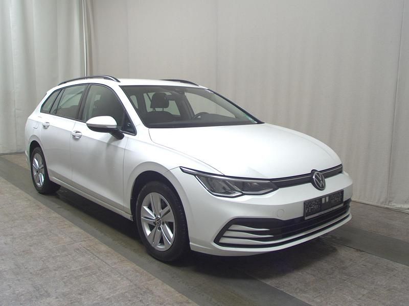 Gebraucht VW Golf VIII Pro 116 PS (85 kW) 2022 Weiss Kombi