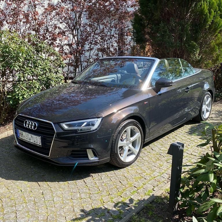 Braun Gebraucht 2017 Audi A3 Cabriolet Sport Cabrio | 20.600 € (Teuer) - Bild 1/1