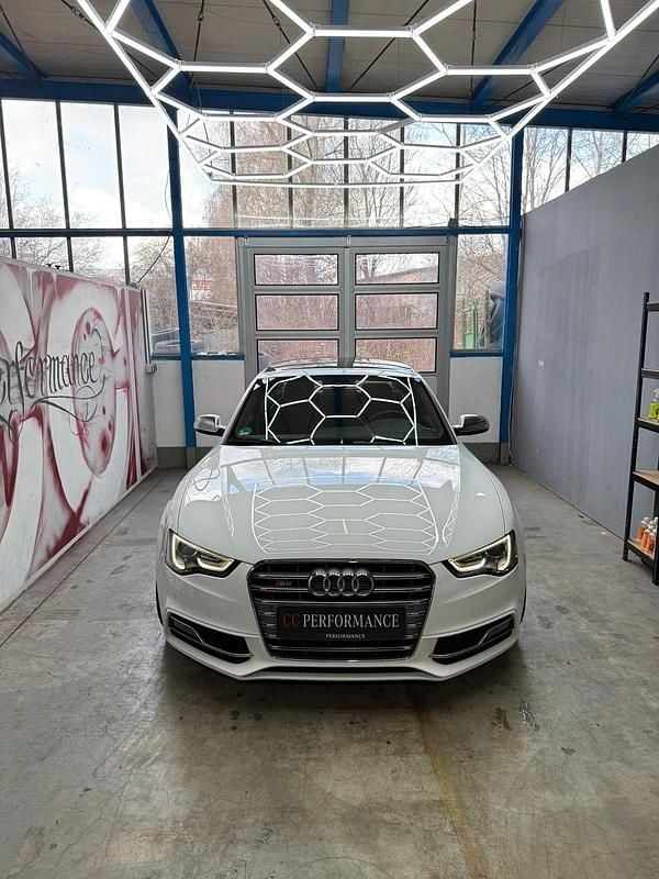 Gebraucht Audi S5 Design 333 PS (244 kW) 2014 Ibisweiß Coupé