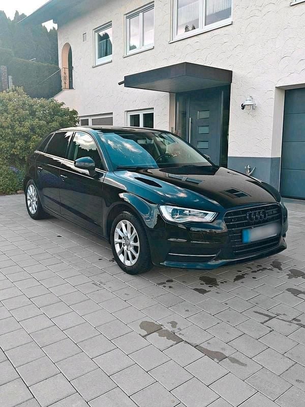 Gebraucht Audi A3 Sportback Attraction 125 PS (91 kW) 2016 Schwarz Kleinwagen