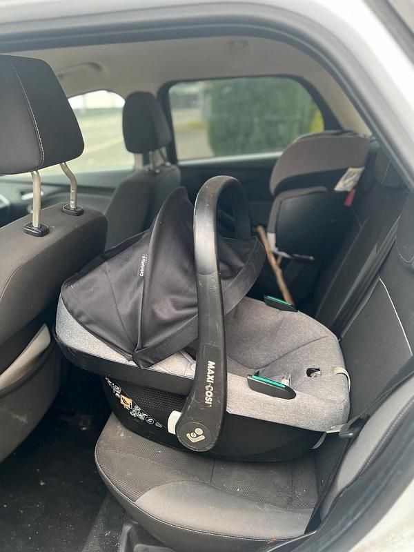 Gebraucht Ford Focus 105 PS (77 kW) 2013 Weiß Kombi