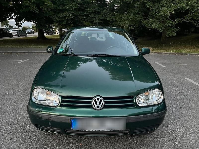 Grün Gebraucht 1998 VW Golf IV Kleinwagen | 1.999 € (Fairer Preis) - Bild 1/4