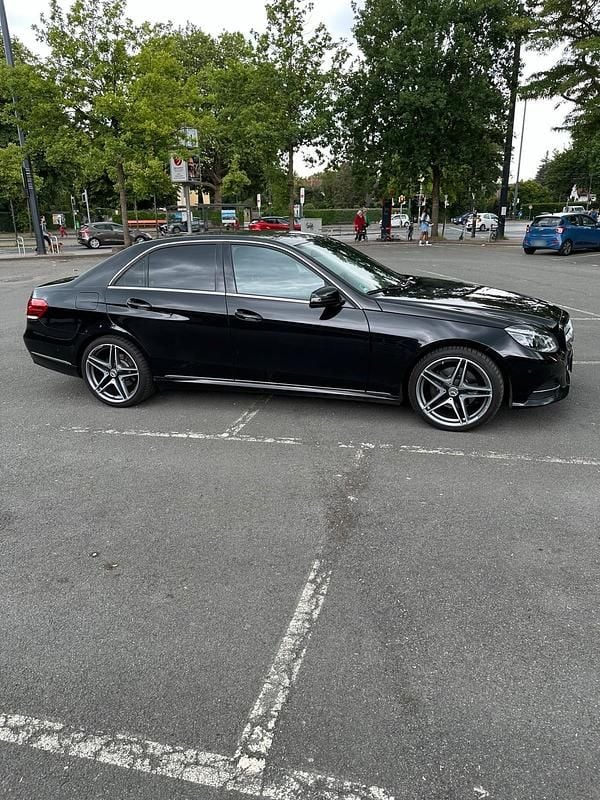 Usata Mercedes E350 252 CV (185 kW) 2014 Nero Berlina