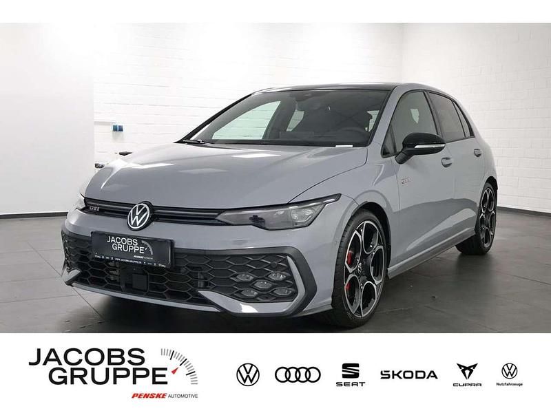 Grau Gebraucht 2024 VW Golf VIII Style Limousine | 35.670 € (Guter Preis) - Bild 1/4