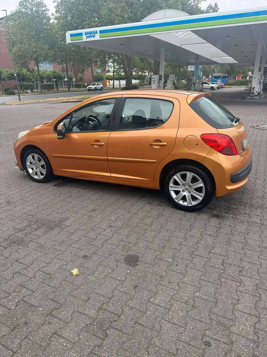 Gebraucht Peugeot 207 120 PS (88 kW) 2007 Orange Limousine