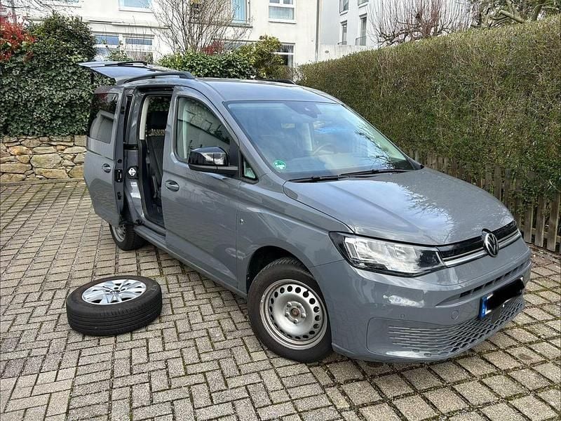 Gebraucht VW Caddy Life 114 PS (83 kW) 2023 Grau Van / Kleinbus