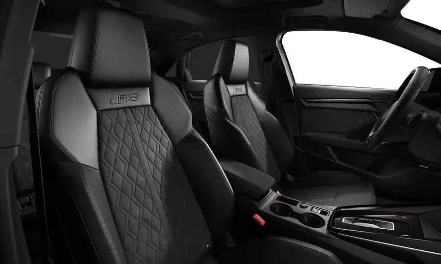 Neu Audi RS3 Sport 400 PS (294 kW) 2026 Individuallackierungen audi... Limousine