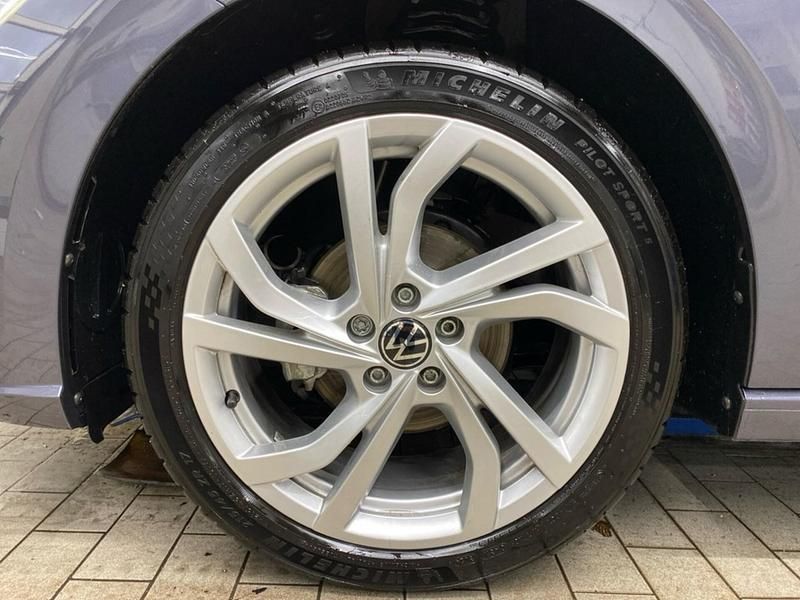 Gebraucht VW Polo Style 95 PS (69 kW) 2025 Rauchgrau metallic Limousine