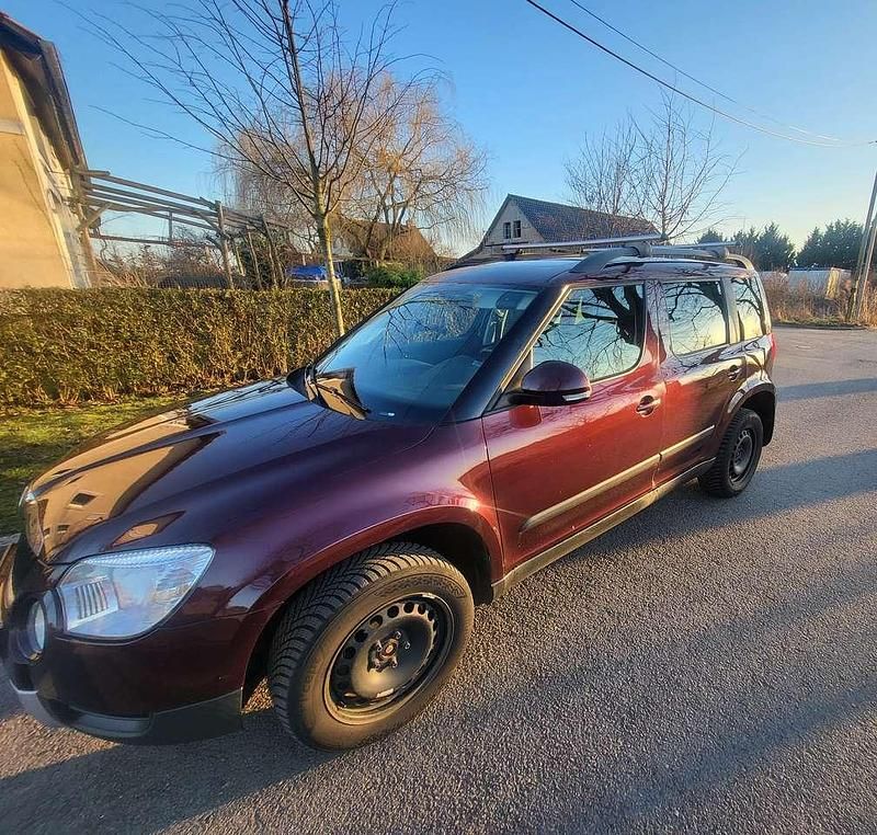 Gebraucht Skoda Yeti Adventure 140 PS (102 kW) 2013 Rot SUV