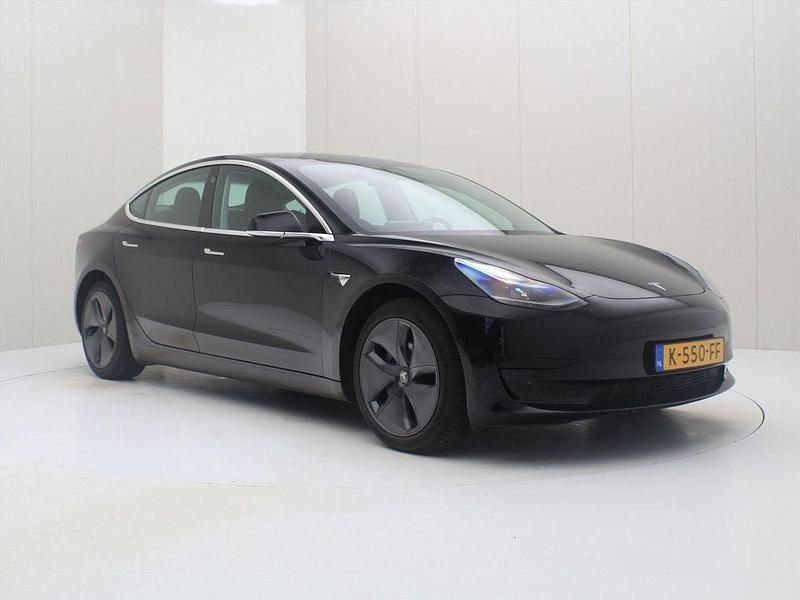Gebraucht Tesla Model 3 Standard Range 225 kW (306 PS) 2020 Schwarz Limousine