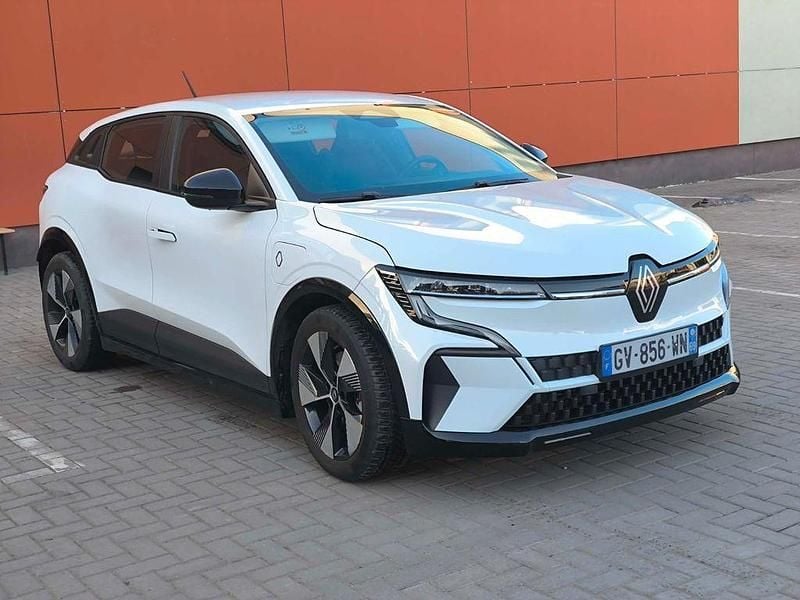 Gebraucht Renault Megane E-Tech Iconic 160 kW (218 PS) 2024 Weiß Limousine