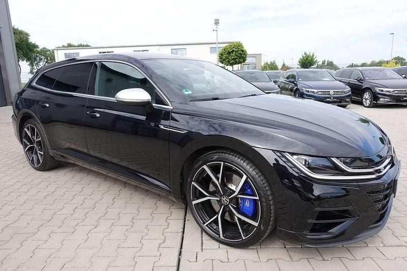 Gebraucht VW Arteon R 320 PS (235 kW) 2023 Deep black perleffekt Kombi