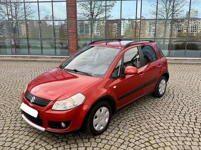 Rot Gebraucht 2006 Suzuki SX4 SUV | 2.400 € (Guter Preis) - Bild 1/4