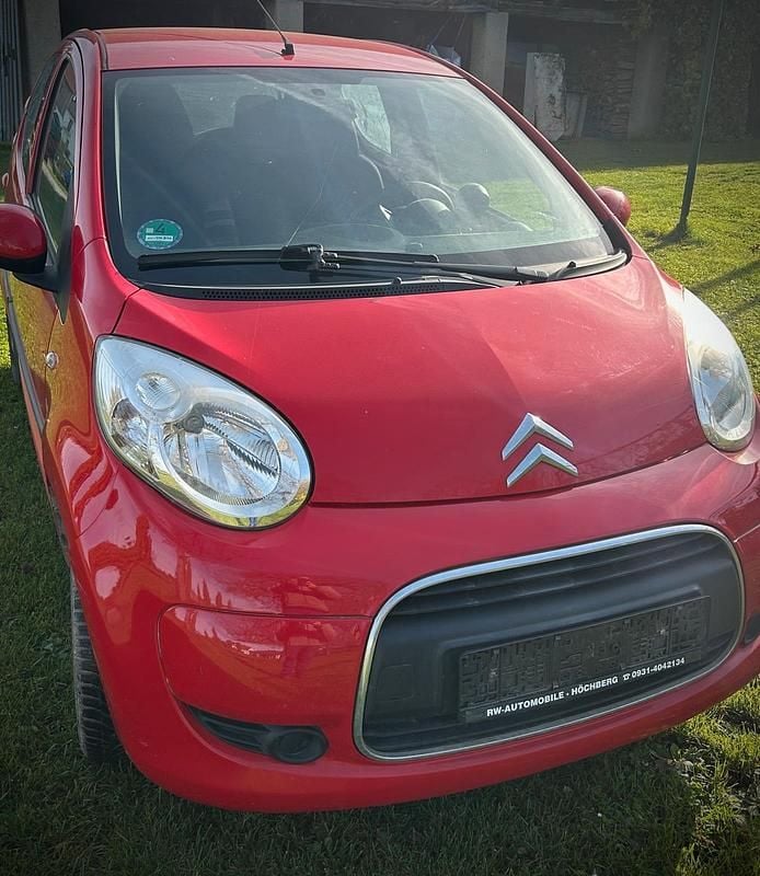Rot Gebraucht 2011 Citroën C1 Kleinwagen | 1.500 € (Guter Preis) - Bild 1/4