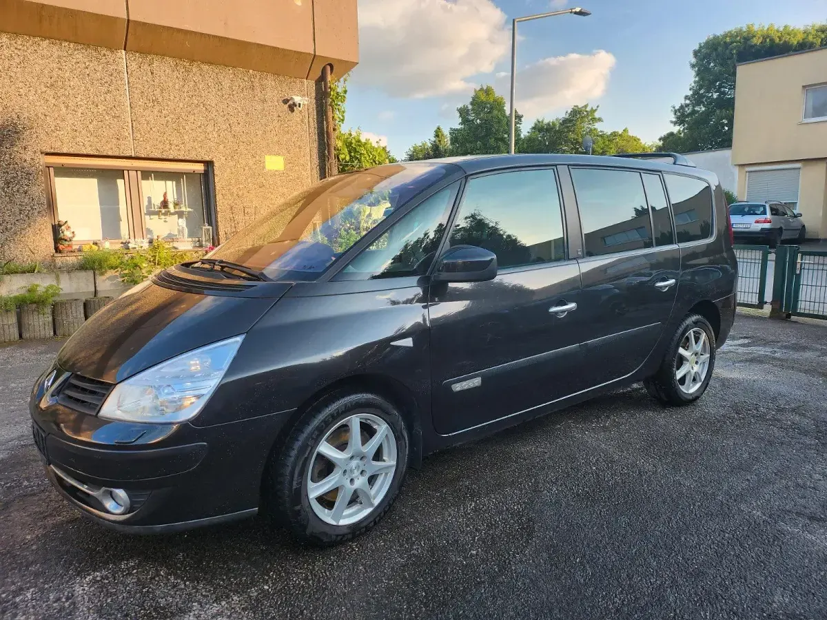 Gebraucht Renault Grand Espace 173 PS (127 kW) 2012 Schwarz Van / Kleinbus