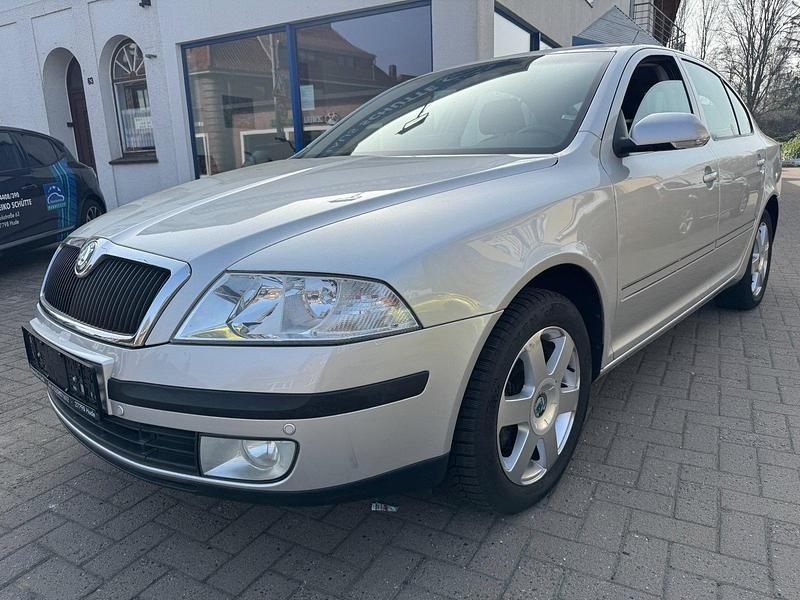 Gebraucht Skoda Octavia Elegance 140 PS (102 kW) 2010 Silber Limousine