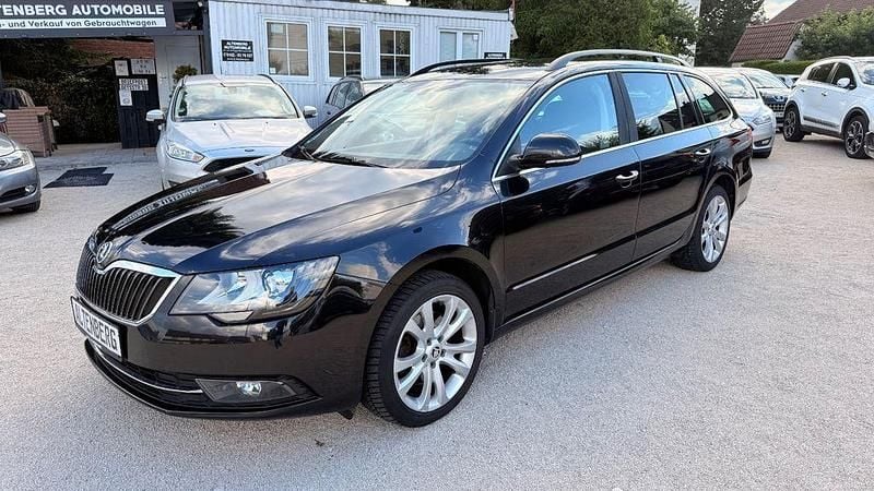Schwarz Gebraucht 2014 Skoda Superb Exclusive Kombi | 9.600 € (Fairer Preis) - Bild 1/4