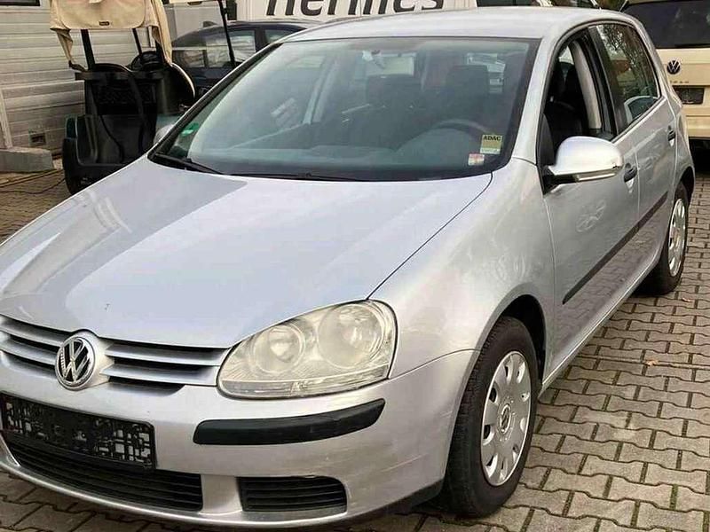 Gebraucht VW Golf IV Trendline 75 PS (55 kW) 2004 Reflexsilber metallic Kleinwagen