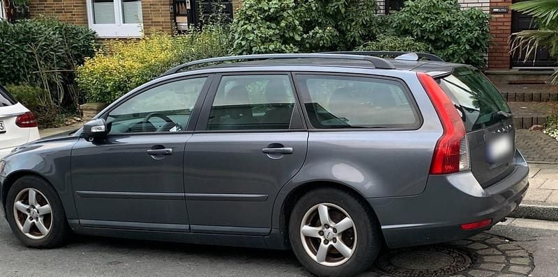 Gebraucht Volvo V50 109 PS (80 kW) 2009 Grau Kombi