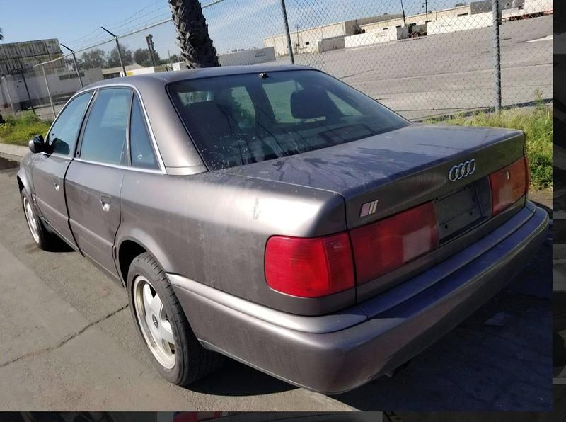 Gebraucht Audi S6 230 PS (169 kW) 1995 Grau Limousine