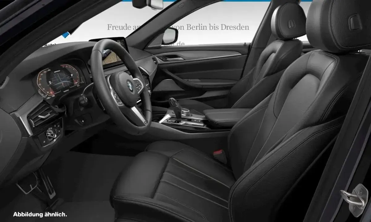 Gebraucht BMW M550 Performance 530 PS (389 kW) 2022 M carbonschwarz Limousine