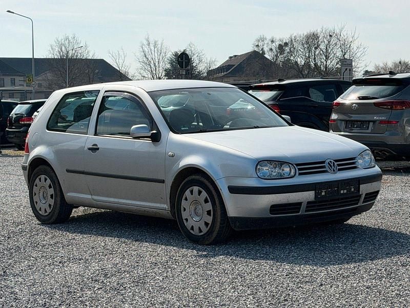 Gebraucht VW Golf IV Basis 75 PS (55 kW) 2003 Silber Kleinwagen