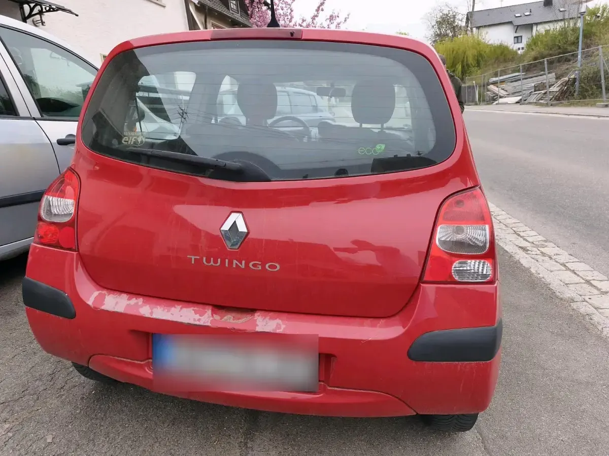 Second-hand Renault Twingo 60 CP (44 kW) 2009 Roșu Hatchback