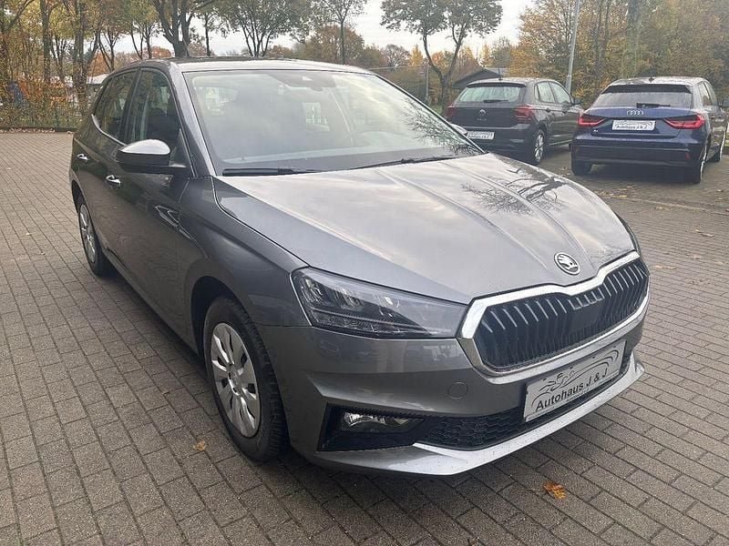 Neu Skoda Fabia 116 PS (85 kW) 2025 Grau Kleinwagen
