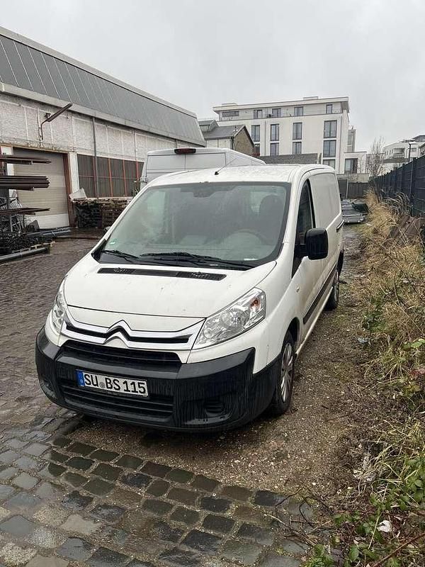 Second-hand Citroën Jumpy 163 CP (119 kW) 2014 Alb Monovolum