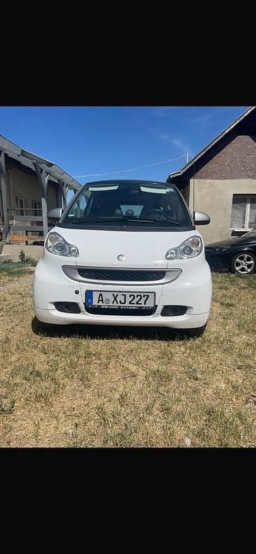 Weiß Gebraucht 2011 Smart ForTwo Coupé Coupé | 3.500 € (Fairer Preis) - Bild 1/4