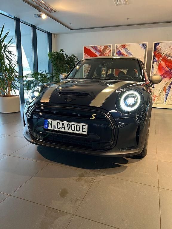 Schwarz Gebraucht 2023 Mini Cooper SE Resolute Edition Kleinwagen | 21.980 € (Fairer Preis) - Bild 1/4