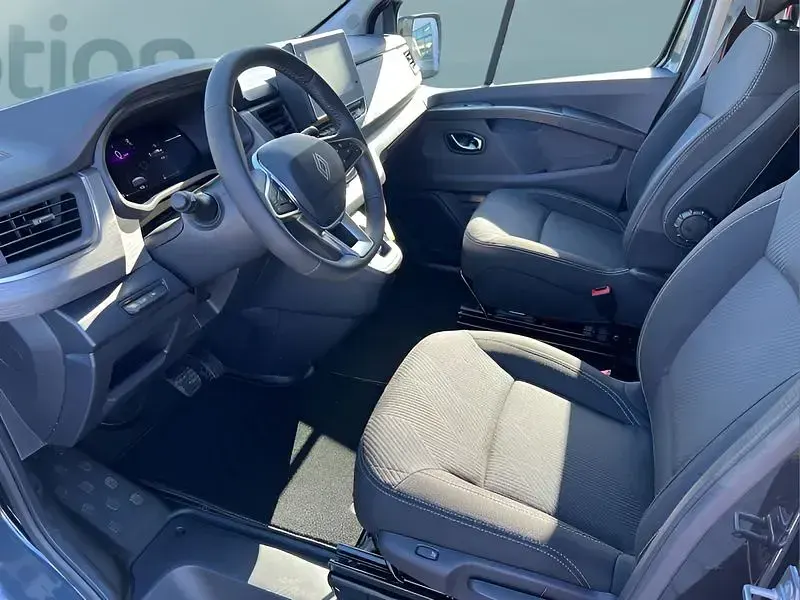 Gebraucht Renault Trafic 170 PS (125 kW) 2026 Grau Van / Kleinbus