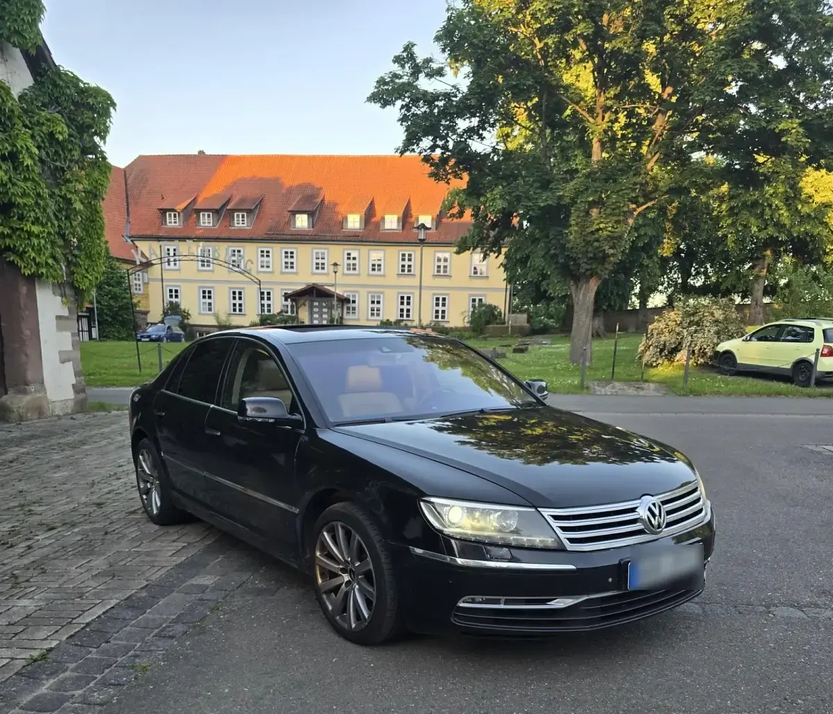 Gebraucht VW Phaeton 239 PS (175 kW) 2011 Schwarz Limousine