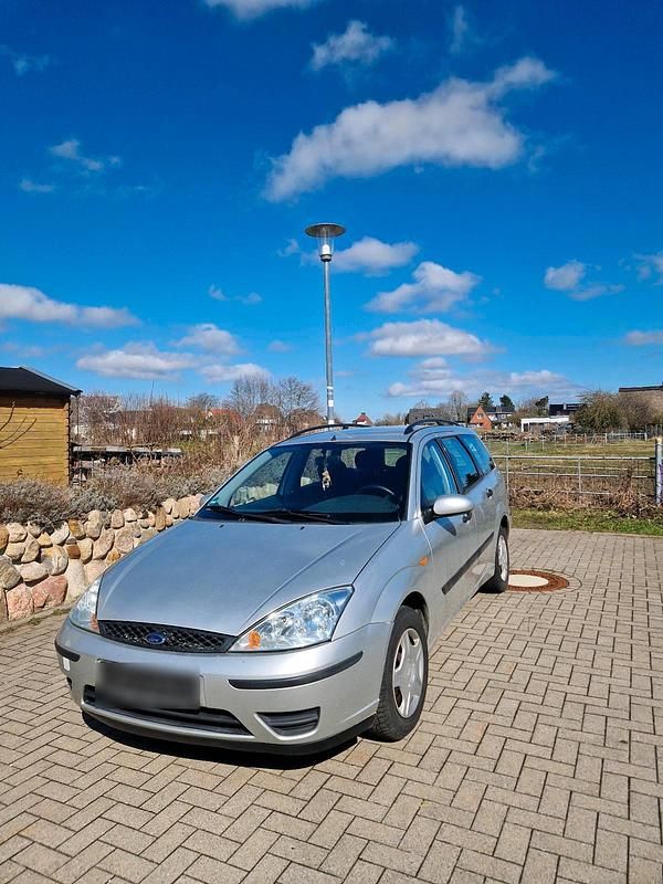 Gebraucht Ford Focus 75 PS (55 kW) 2002 Silber Kombi