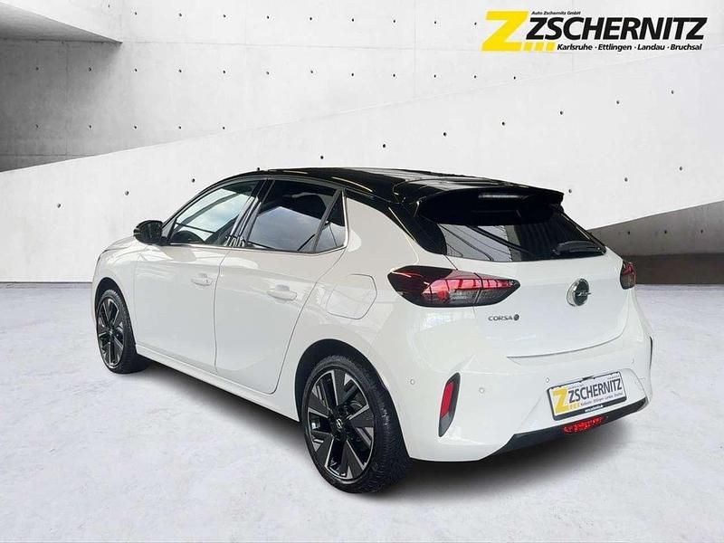 Gebraucht Opel Corsa-e 100 kW (136 PS) 2025 Weiss banquise Kleinwagen