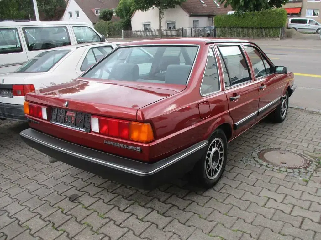 Gebraucht VW Santana 116 PS (85 kW) 1986 Tizianrot Limousine