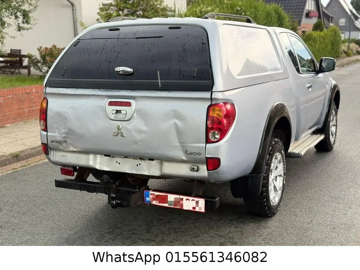Gebraucht Mitsubishi L200 136 PS (100 kW) 2015 Silber Pickup